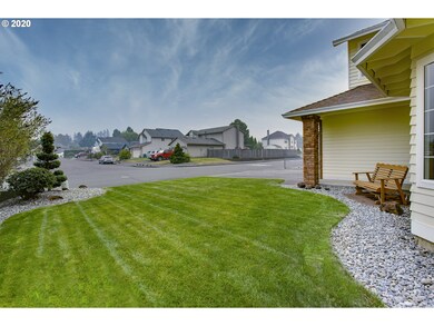 425 SW 27th Way, Troutdale, OR 97060 - photo 4