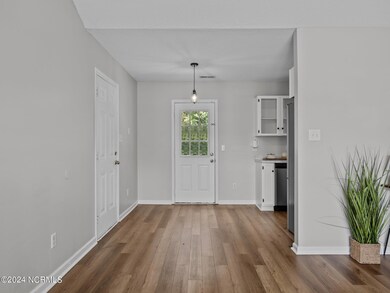 119 Settlers Cir, Jacksonville, NC 28546 - photo 6