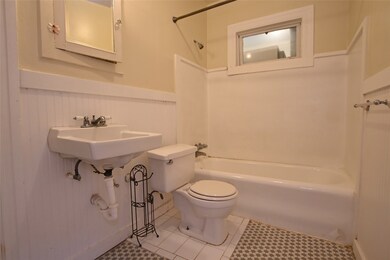 2427 Hazard St unit 2, Houston, TX 77019 - photo 7