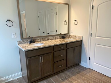 BI141 Primary Bath