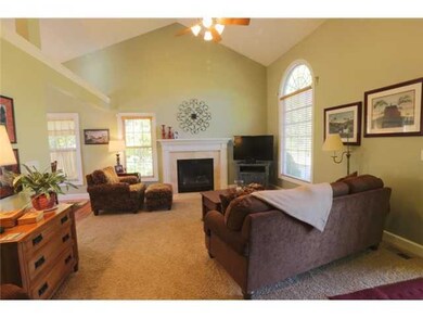 733 Royal Cir, Howard, OH 43028 - photo 4