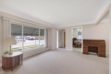 24805 Lambrecht Ave, Eastpointe, MI 48021 - photo 5