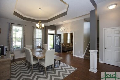 Foyer/Formal Dining