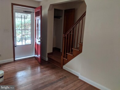 3927 Colchester Rd, Baltimore, MD 21229 - photo 4