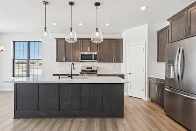 827 Kohlwey Dr 02 Kitchen