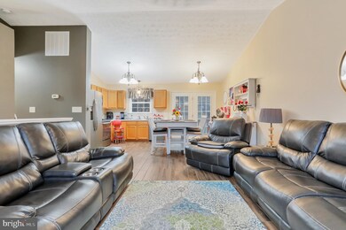 508 Stonewall St, Strasburg, VA 22657 - photo 5