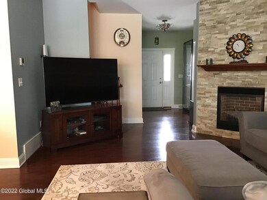 67 Lona Ln, Rensselaer, NY 12144 - photo 5