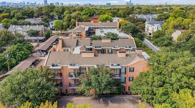 6318 Richmond Ave unit 4202D, Dallas, TX 75214 - photo 2