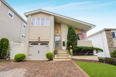 230 Thomas St, Staten Island, NY 10306 - photo 2