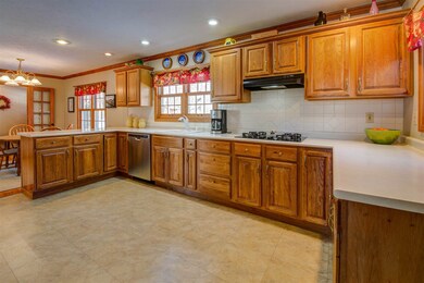 19160 Summers Dr, South Bend, IN 46637 - photo 4