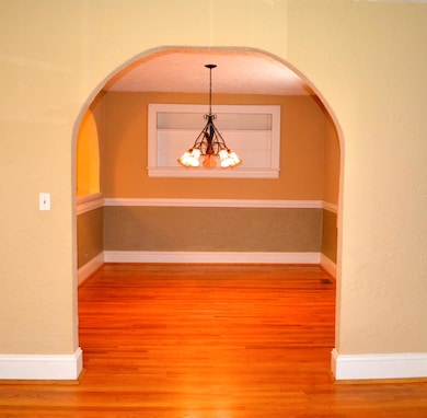 Dining Room (1)