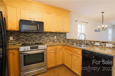 881 Valiant Dr unit 48, Statesville, NC 28677 - photo 4