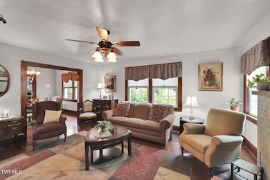 24-web-or-mls-1732-lee-hwy