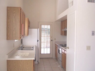3847 W Butler St unit 1, Chandler, AZ 85226 - photo 2