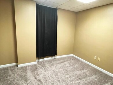 521 Broadway St, New Haven, IN 46774 - photo 7