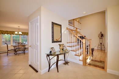 1030 Russells Mills Rd, South Dartmouth, MA 02748 - photo 4