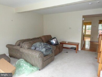 17 Guilford Place, Burlington, NJ 08016 - photo 5