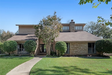 2203 Southcrest Dr, Arlington, TX 76013 - photo 3