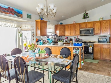 1919 E Tioga Ln, Pueblo, CO 81007 - photo 4