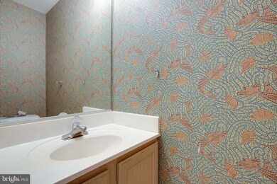 13283 Coppermill Dr, Herndon, VA 20171 - photo 5