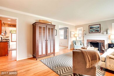 8514 Doyle Dr, Alexandria, VA 22308 - photo 4