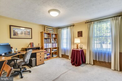 104 Cottonwood Ct, Sterling, VA 20164 - photo 3