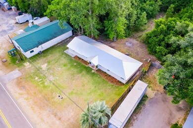 831 Gordon St, Blackshear, GA 31516 - photo 6