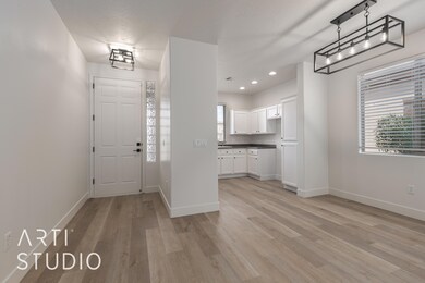 3240 E Fourteen Fairway Dr-Cox Team (5 o