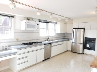 2222 W Allen St, Allentown, PA 18104 - photo 6