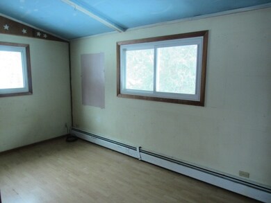 340 2nd St, Freeport, IL 61032 - photo 6