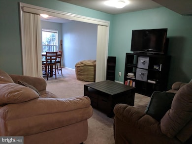 13512 Avonmore Dr, Herndon, VA 20171 - photo 7