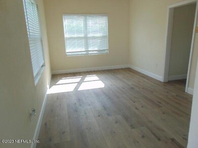 1650 Hazelhurst Dr, Jacksonville, FL 32216 - photo 7