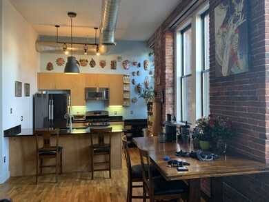 13 Willow St unit 204, Lynn, MA 01901 - photo 3