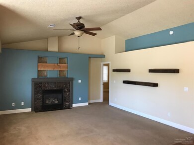 61351 Woodbury Ln, Bend, OR 97702 - photo 4