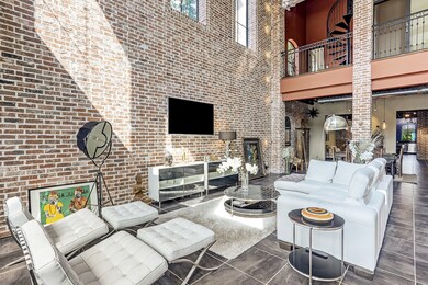 2711 Yupon St, Houston, TX 77006 - photo 7