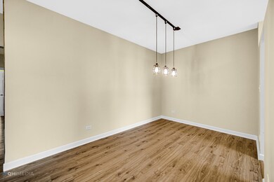 1718 Chesapeake Ln unit 5, Schaumburg, IL 60193 - photo 5