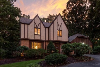 46 Gilbert Stuart Dr, East Greenwich, RI 02818 - photo 2