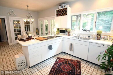 13 Brookstone Ct, Lutherville Timonium, MD 21093 - photo 5