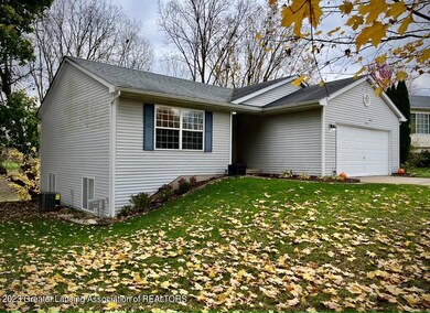 4215 Lochinver Cir, Lansing, MI 48911 - photo 2