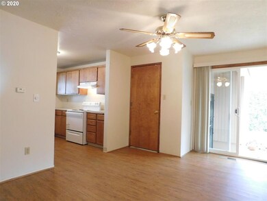 2342 SW 22nd St, Troutdale, OR 97060 - photo 5