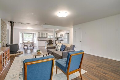 445 Parker St, Azle, TX 76020 - photo 4