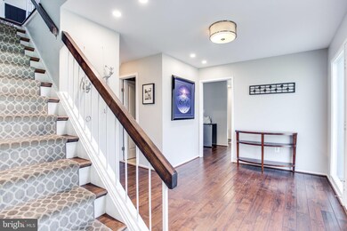 1429 Trapline Ct, Vienna, VA 22182 - photo 3