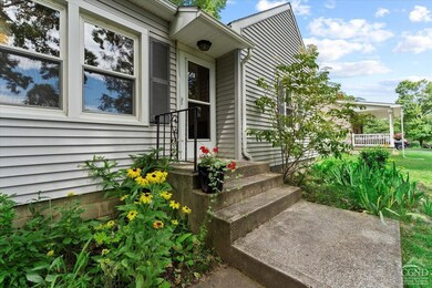 8 Marion Rd, Delmar, NY 12054 - photo 3