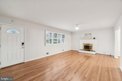 1624 41st St N, McLean, VA 22101 - photo 2