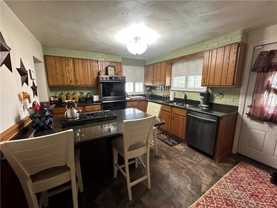 157 Jacksonville Road Homer City Pa, Center Twp/Homer Cty, PA 15748 - photo 3