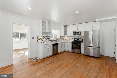 215 Sipple Ave, Nottingham, MD 21236 - photo 7