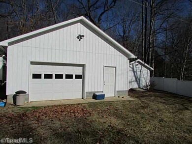 361 Northfield Dr, King, NC 27021 - photo 5