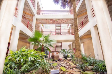 1306 Marina Bay Dr unit 211C, Clear Lake Shores, TX 77565 - photo 4