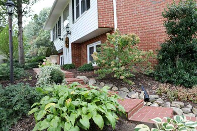 356 Hermitage Rd, Staunton, VA 24401 - photo 3