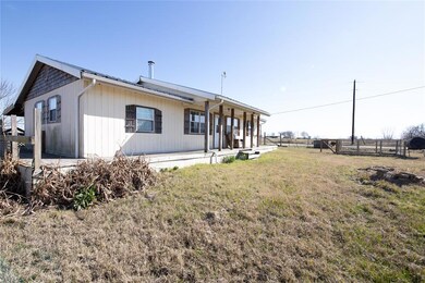 111 Alton Ln, Ennis, TX 75119 - photo 6